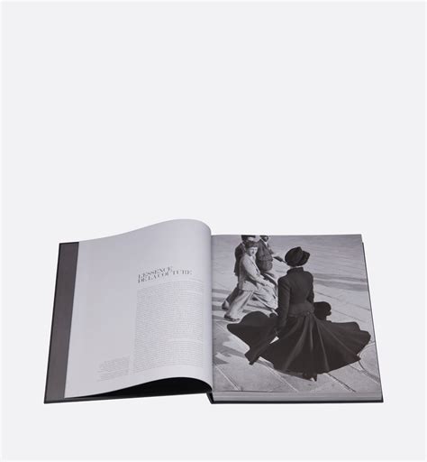 Book: Christian Dior – Couturier du Rêve French Version